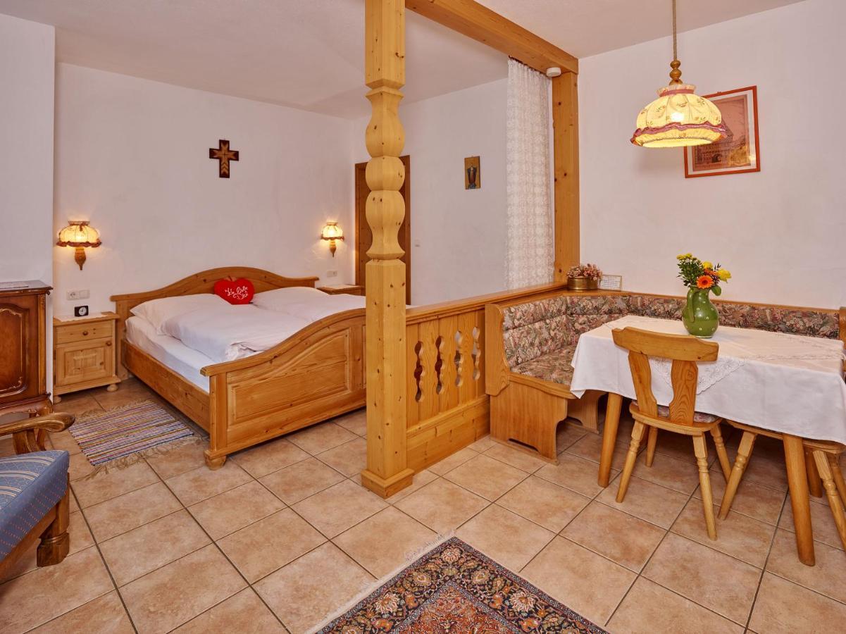 Alpenchalet Zum Jeremia Grainau Room photo